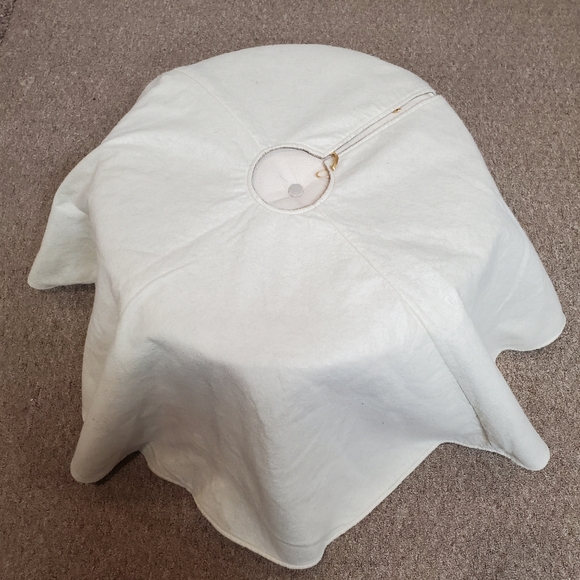 Khaki Tree Skirt - Picture 3 of 8